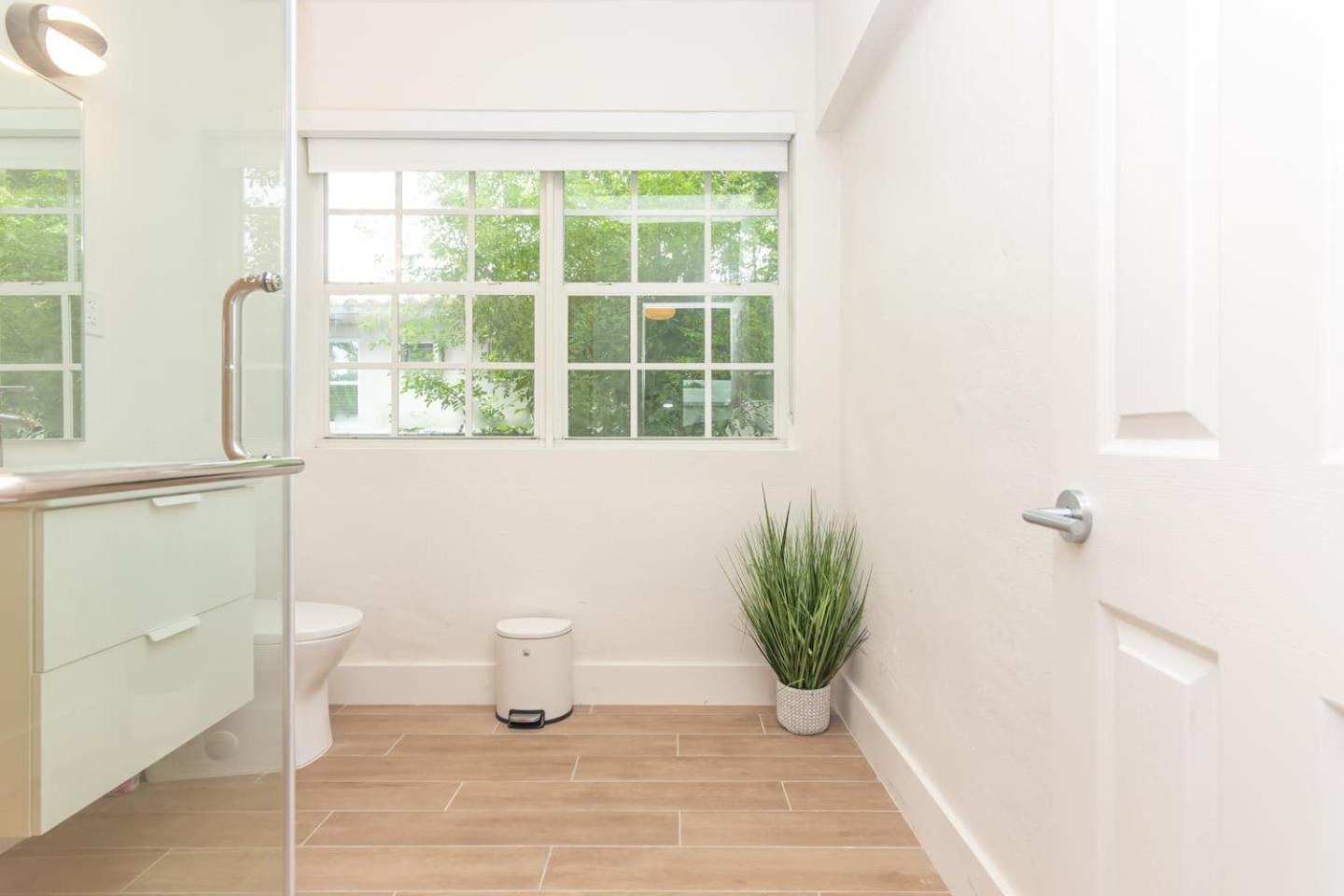 Large Stylish Studio Apartment In El Portal #3 Miami Bagian luar foto