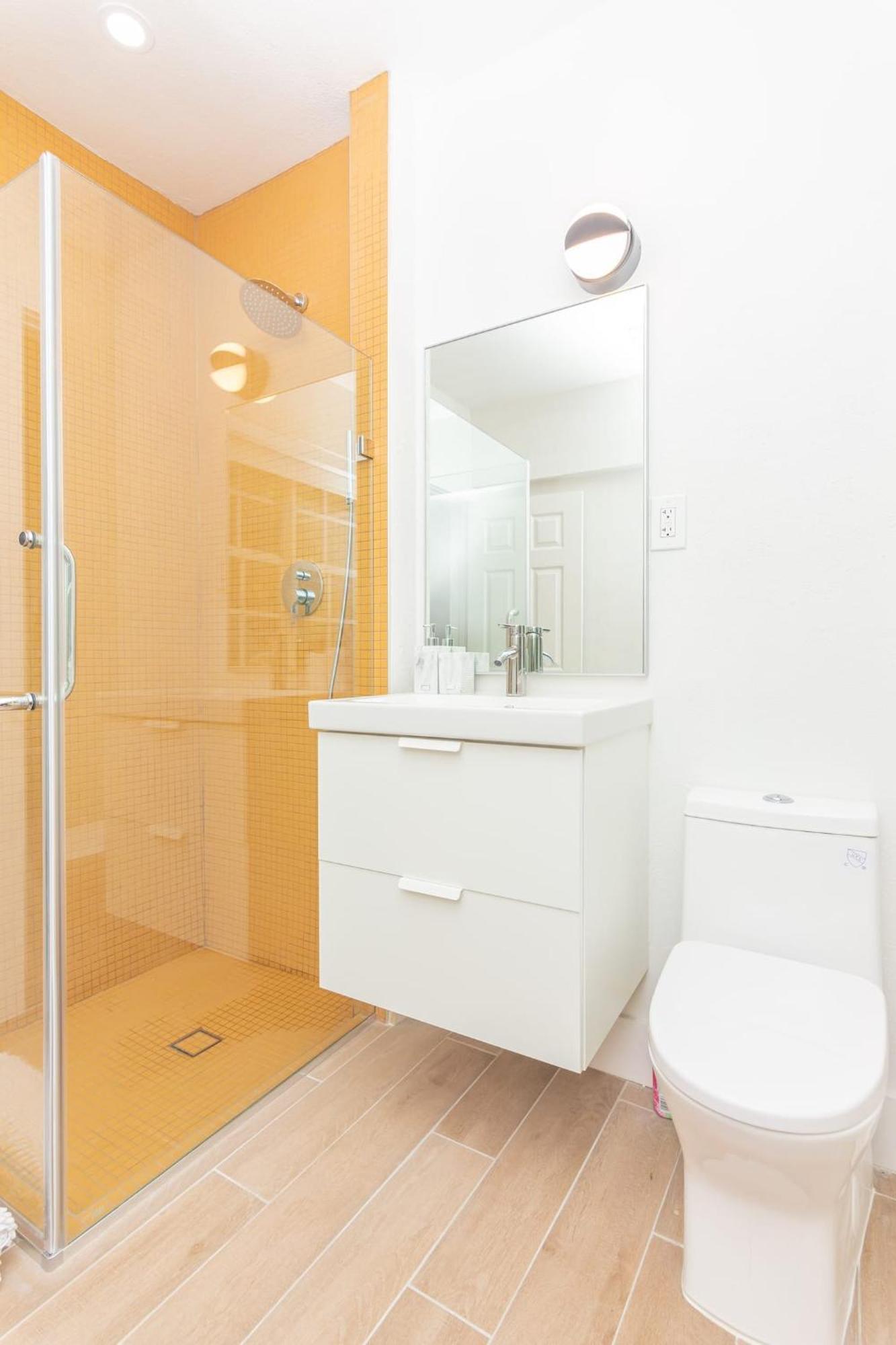 Large Stylish Studio Apartment In El Portal #3 Miami Bagian luar foto